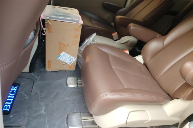 Buick GL8 id 4207675 из Китая 17