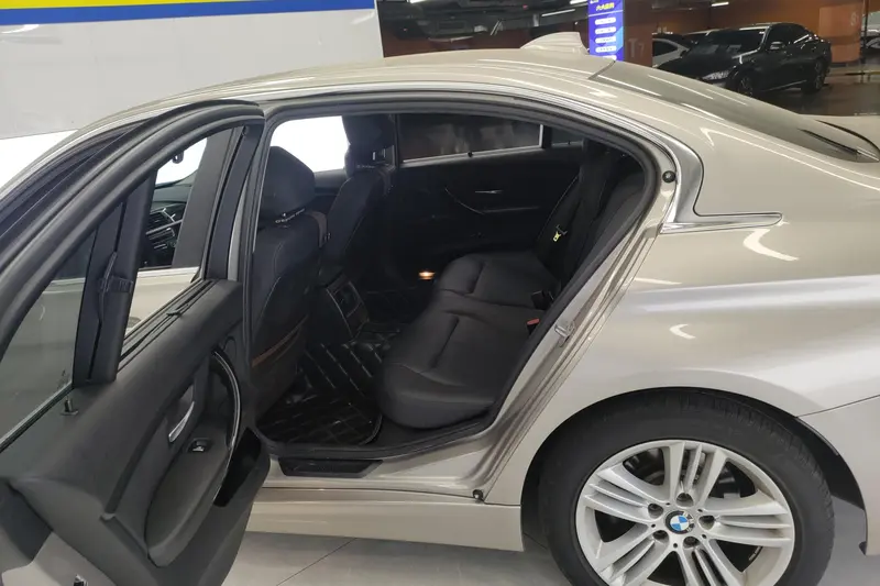 BMW 3 Series — фото 13