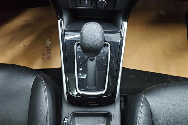 Nissan Sylphy 2022 1.6 XL CVT — фото 14