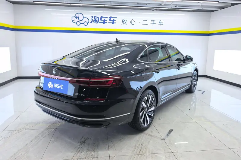 Volkswagen Passat — фото 3