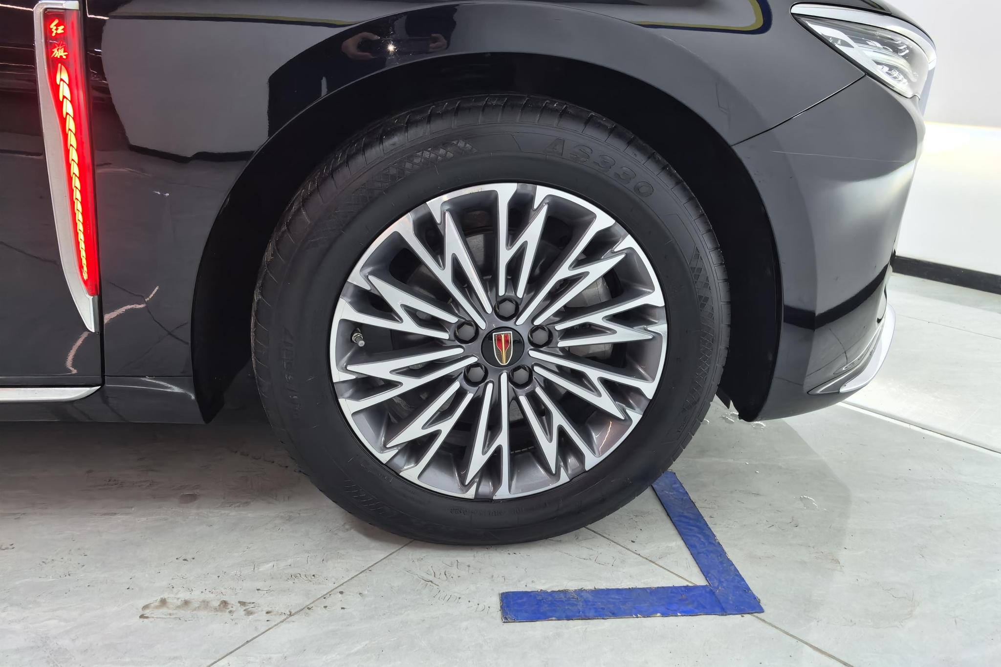 Hongqi H5 2023 2.0T AT
