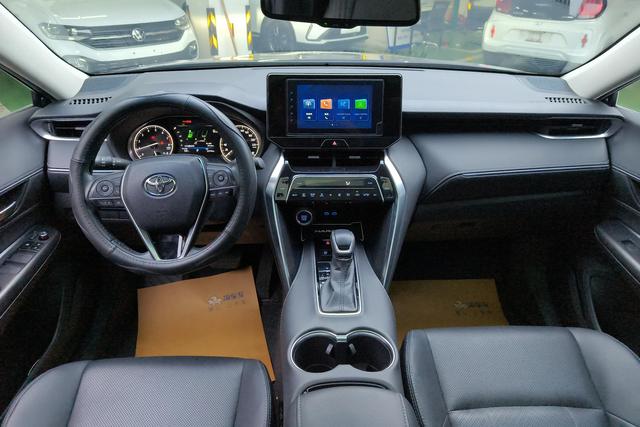 Toyota HARRIER 2022 2.0 L CVT 2 WD — фото 12