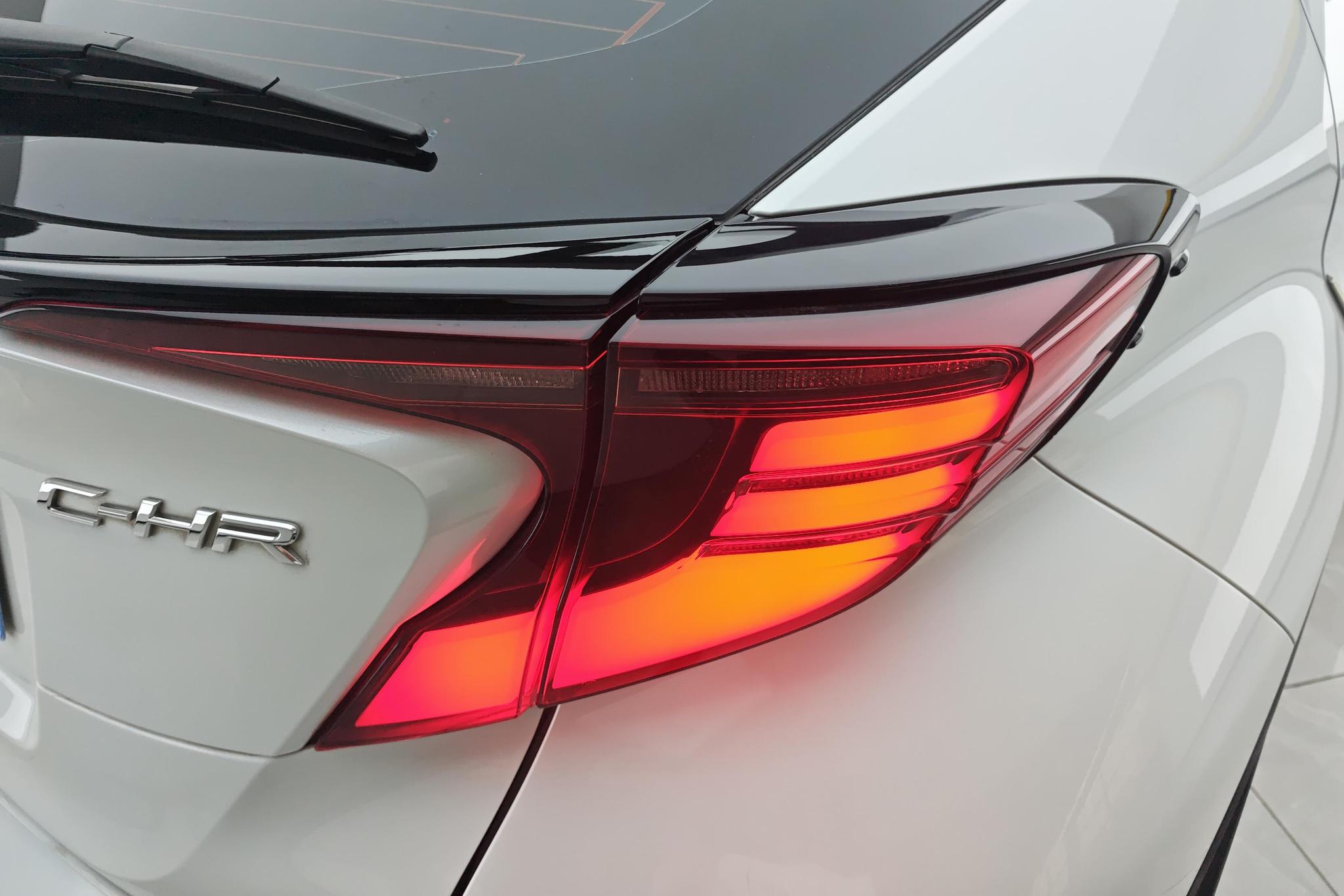Toyota C-HR 2023 2.0L Luxury