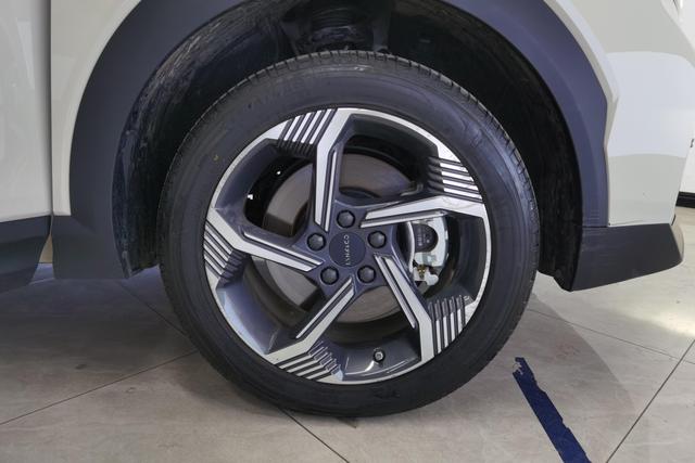 Lynk & Co 06 2025 Renew 1.5 T Pro — фото 10
