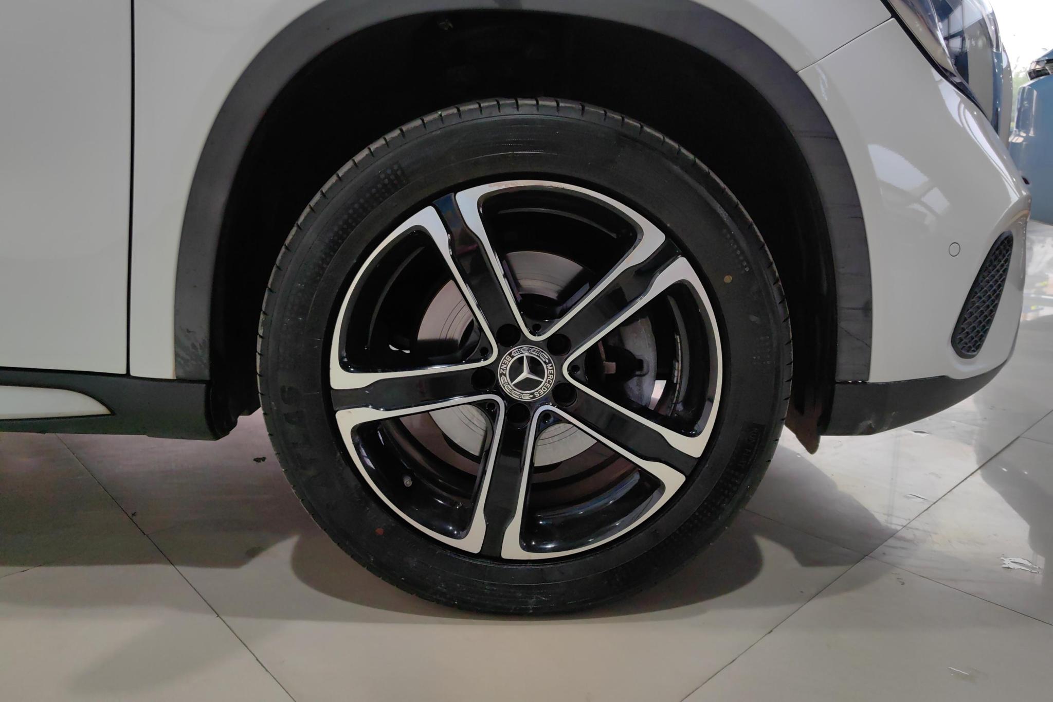 Mercedes-Benz GLA 2018 GLA 200 Fashion