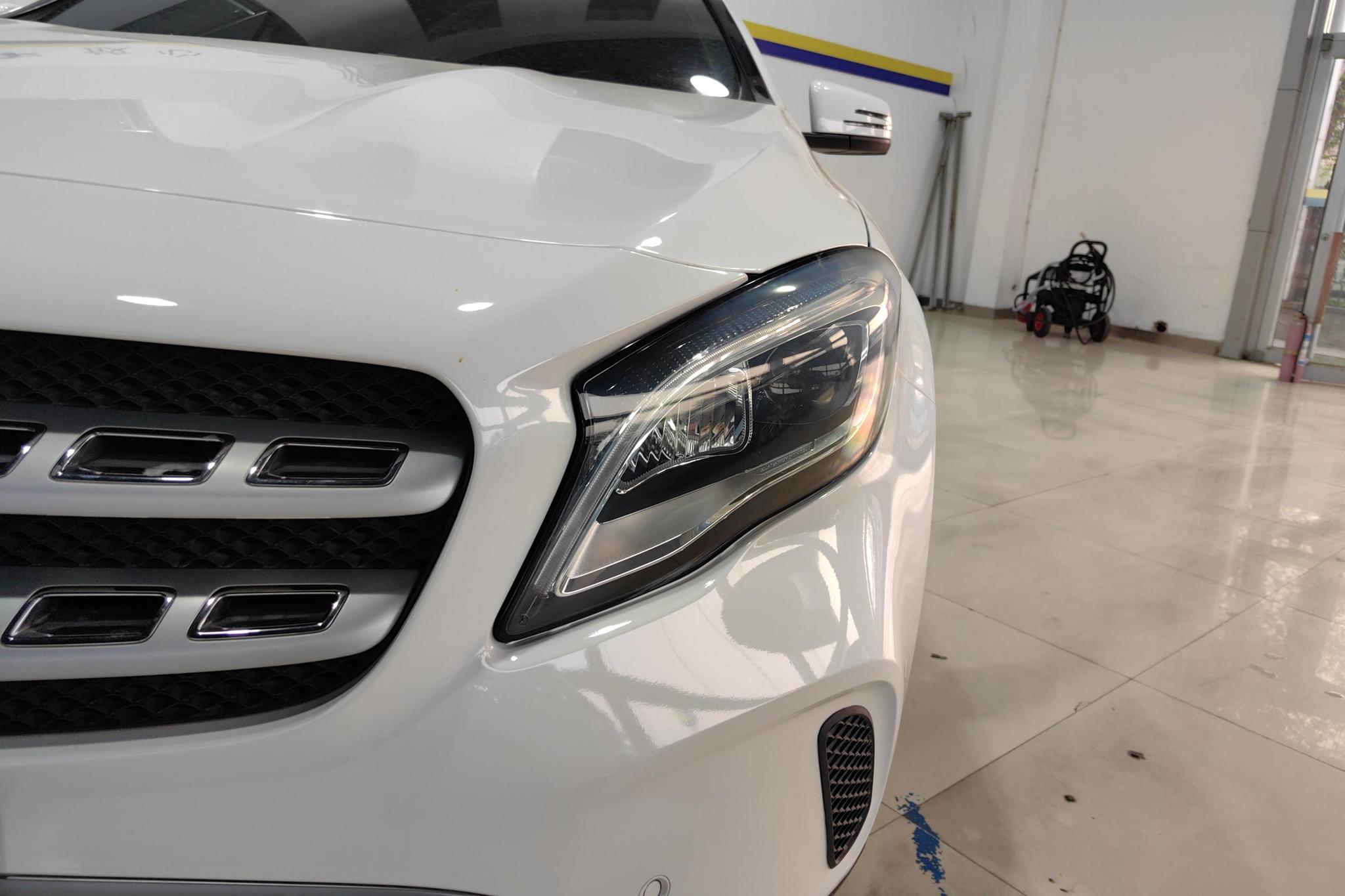 Mercedes-Benz GLA 2018 GLA 200 Fashion