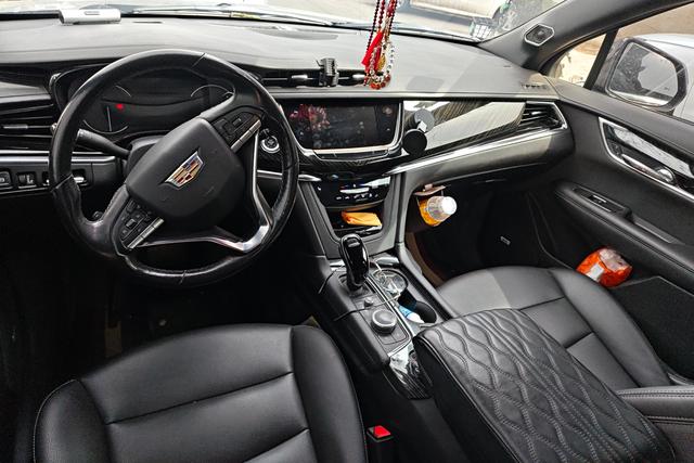 Cadillac XT6 2021 2.0 T Hybrid 2 WDLuxury — фото 11