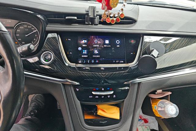 Cadillac XT6 2021 2.0 T Hybrid 2 WDLuxury — фото 12