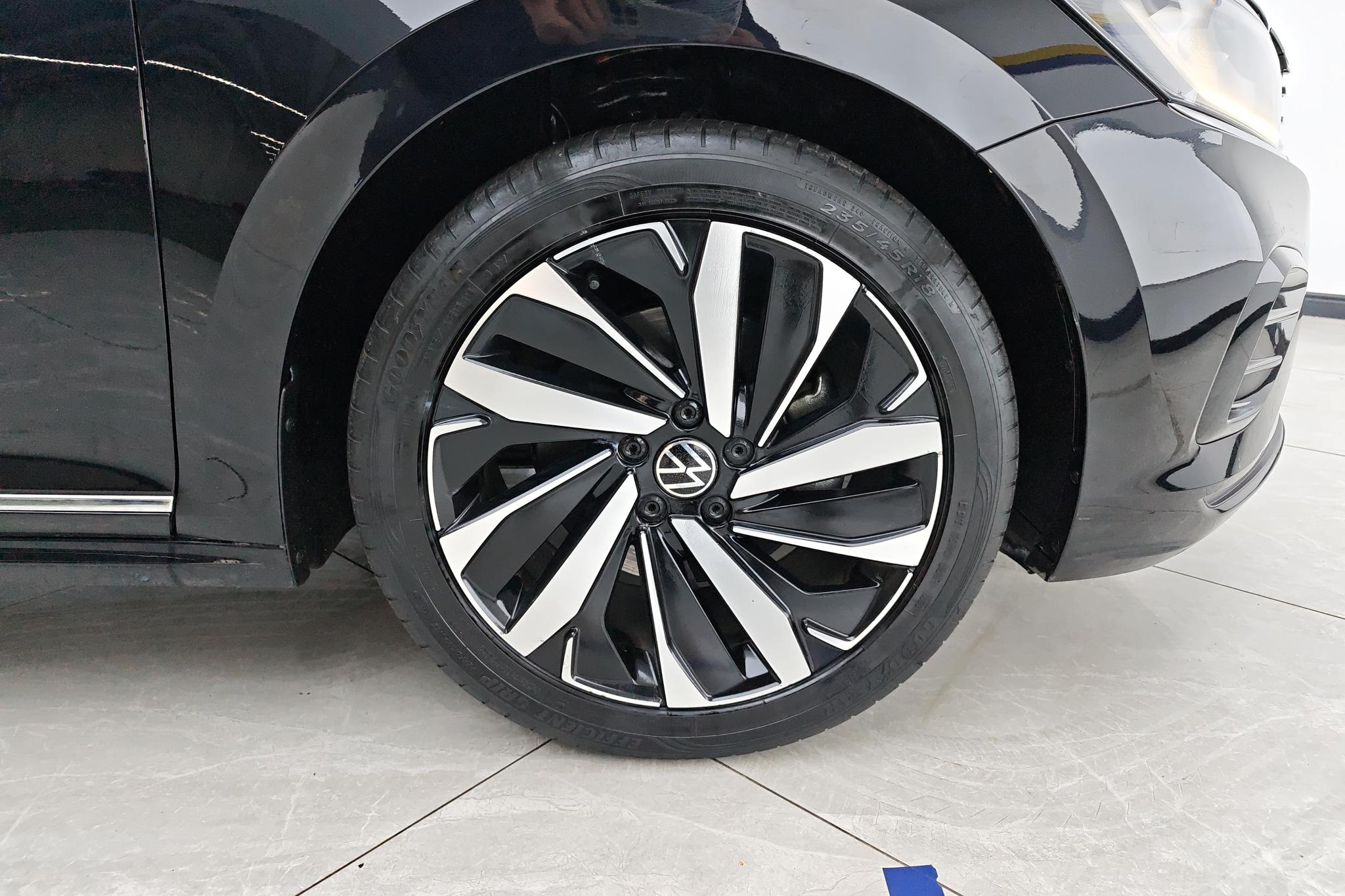 Volkswagen Passat 2022 330TSI Elite
