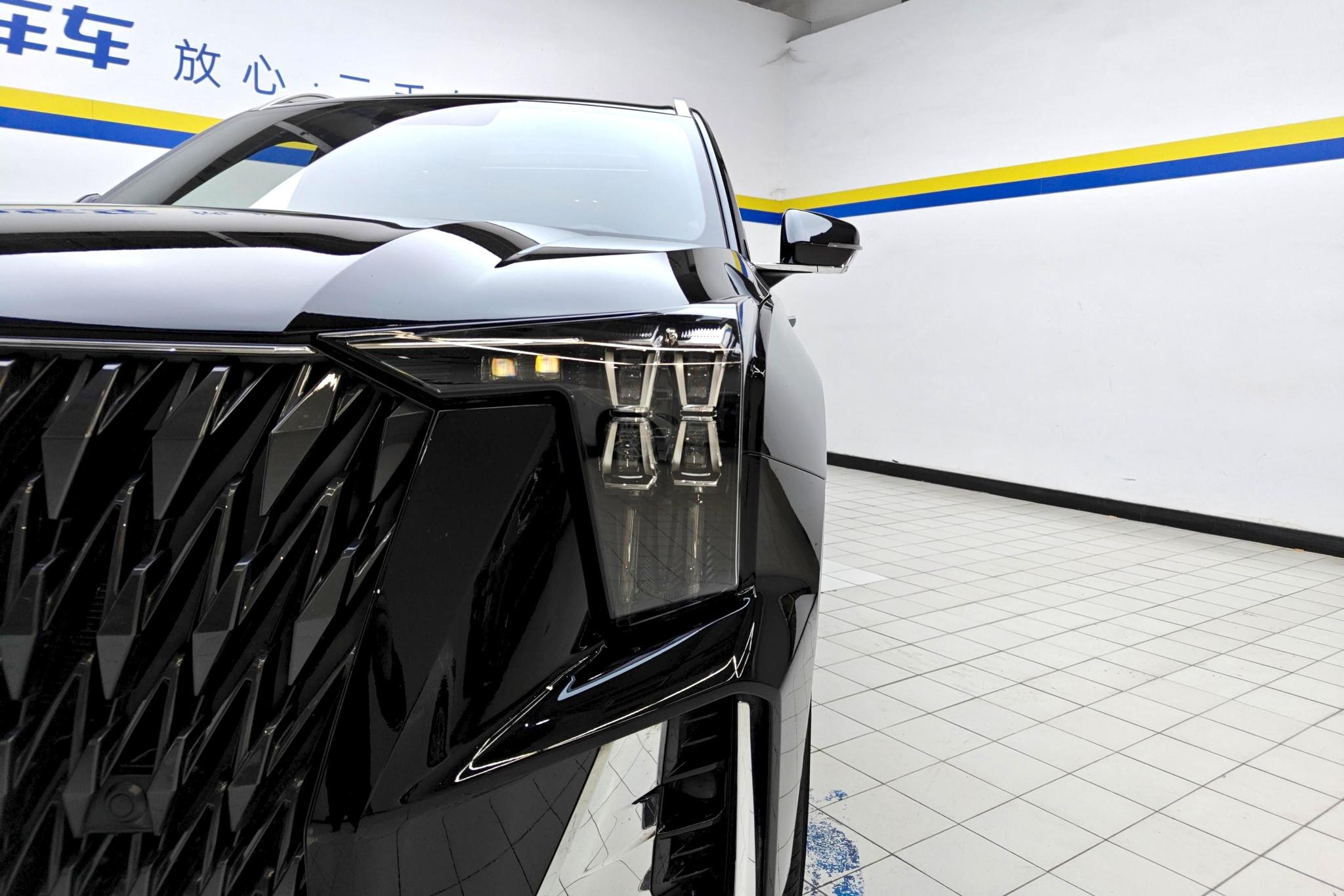 GAC GS8 2022 2.0TM Luxury 7 мест