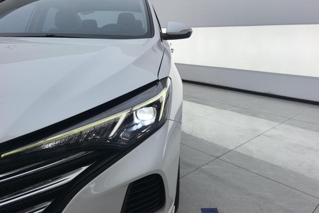 Changan Eado 2022 PLUS 1.6 L GDI CVTLuxury — фото 5