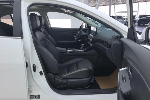 Nissan Sylphy 2023 1.6 L CVT — фото 15