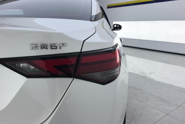 Nissan Sylphy 2023 1.6 L CVT — фото 5