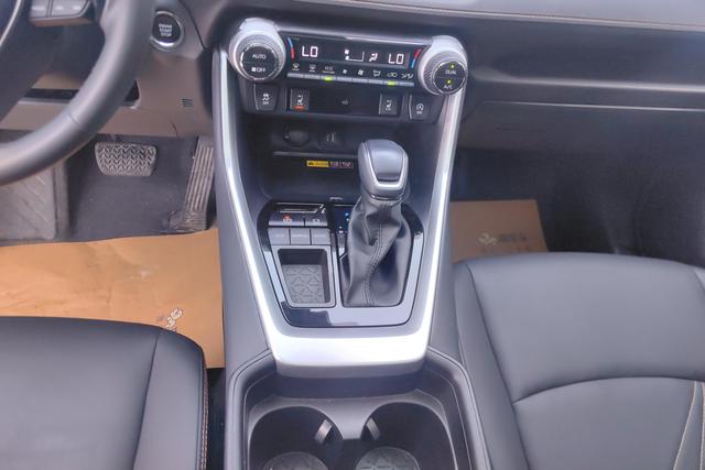 Toyota RAV4 2024 2.0 L CVT 2 WD PLUS — фото 14