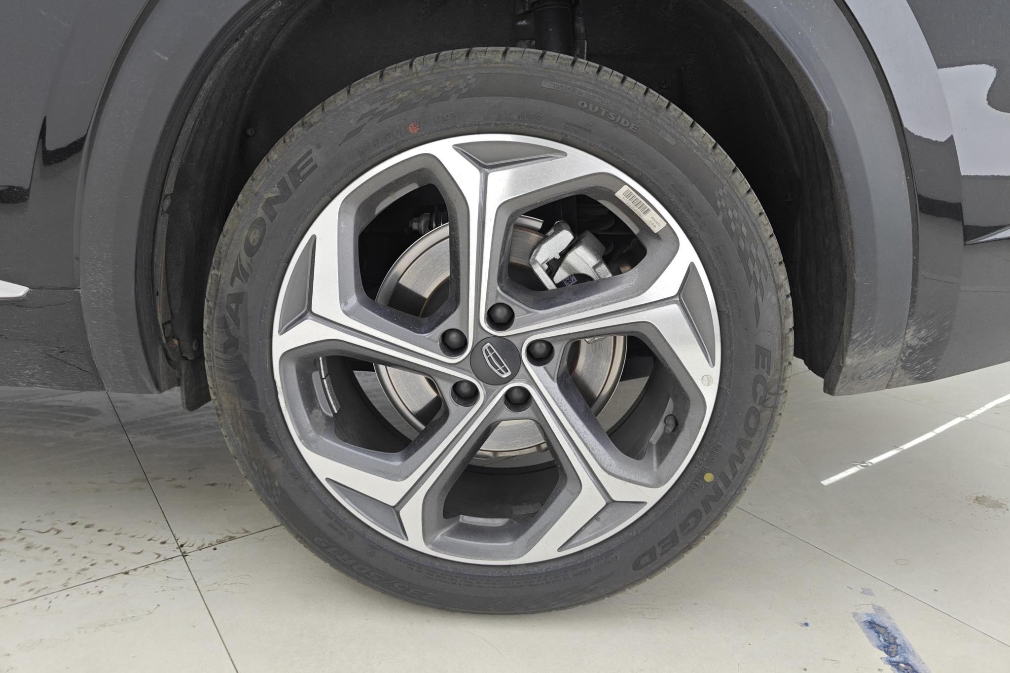Geely Monjaro L 2024 2.0TD DCT EVO