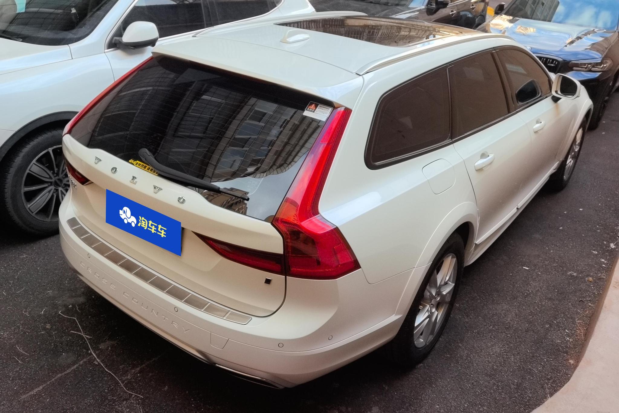Volvo V90 2017 Cross Country T5 AWD