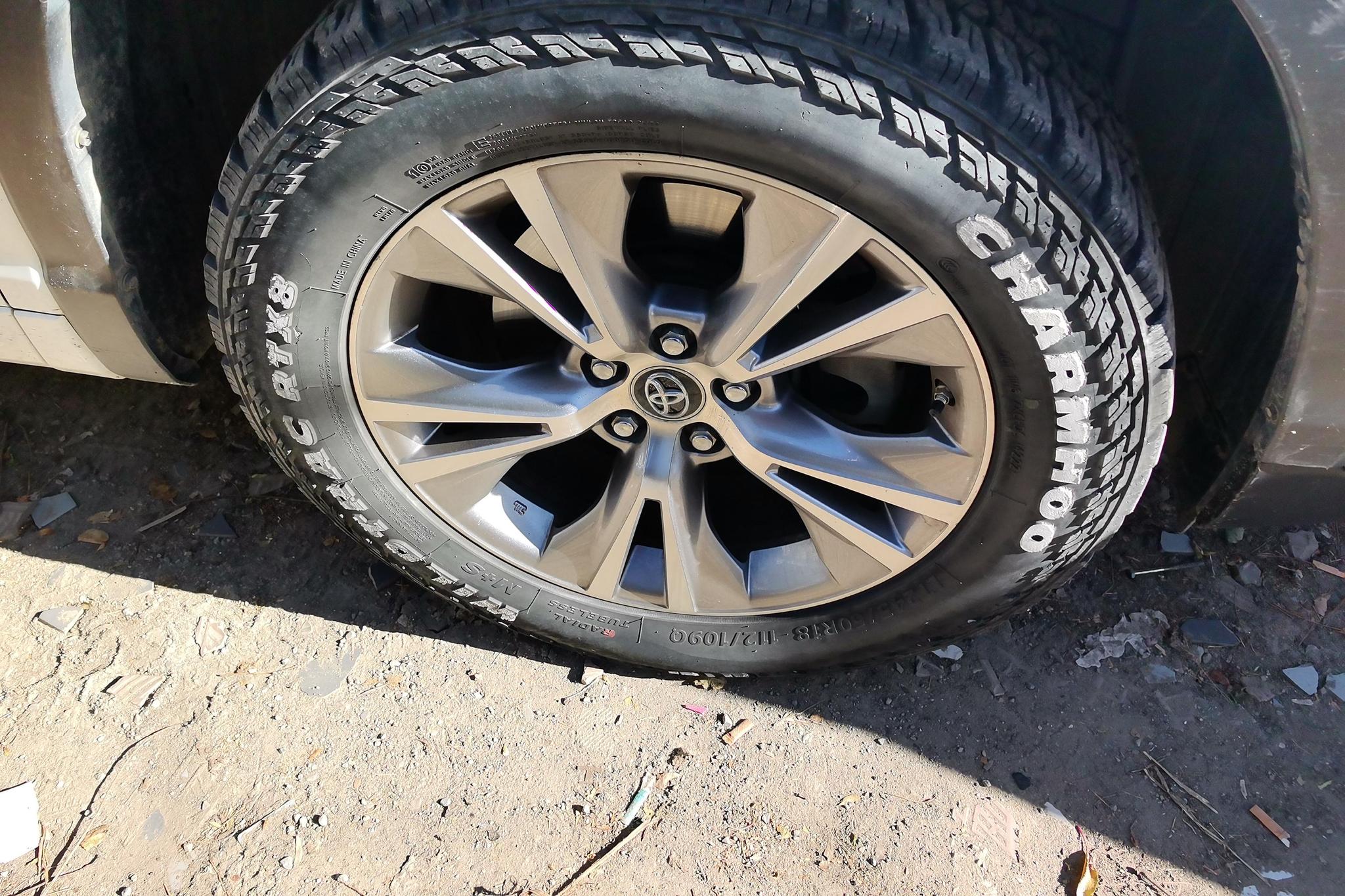 Toyota Highlander id 4440012 из Китая 17