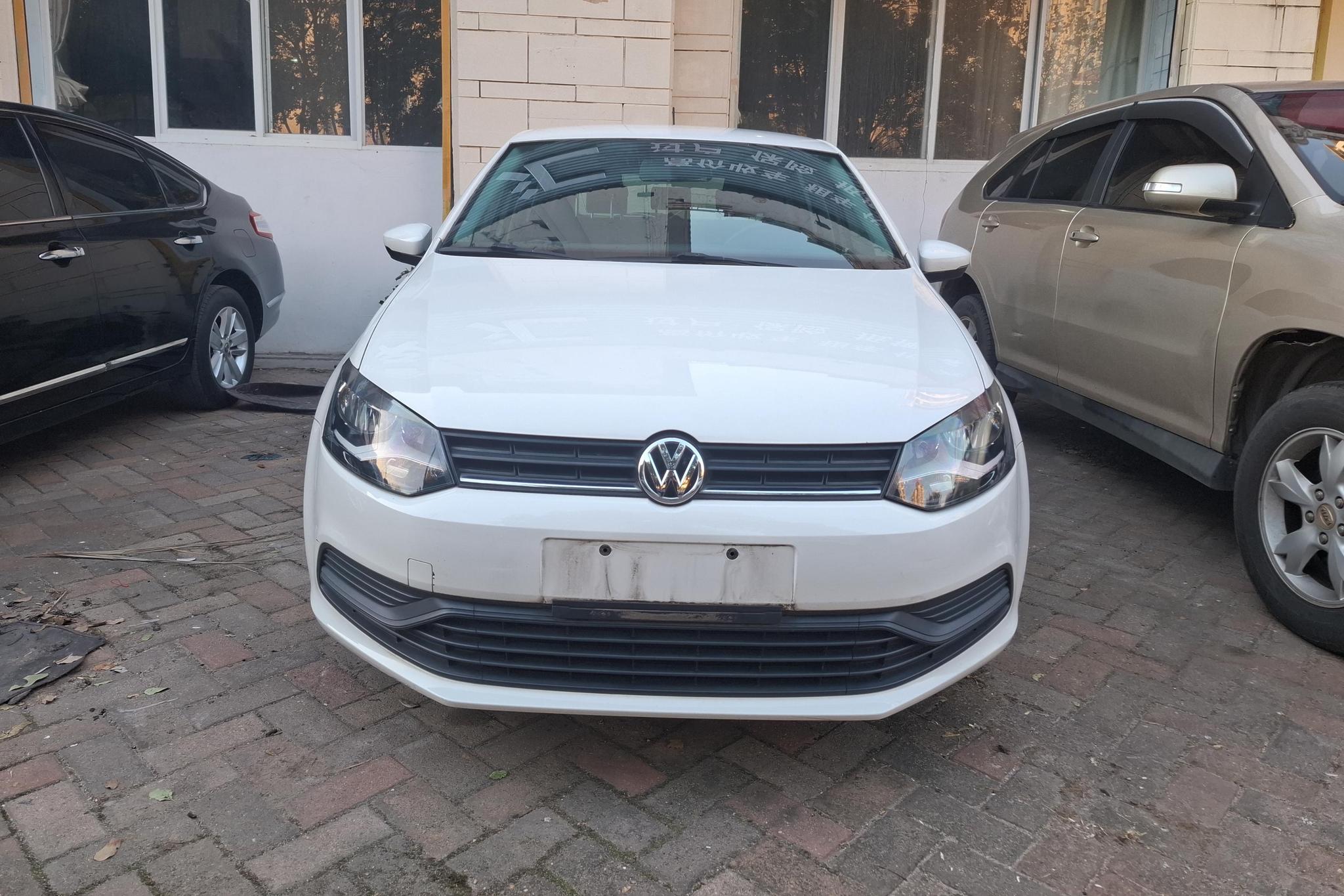 Volkswagen Polo 2018 1.5L AT