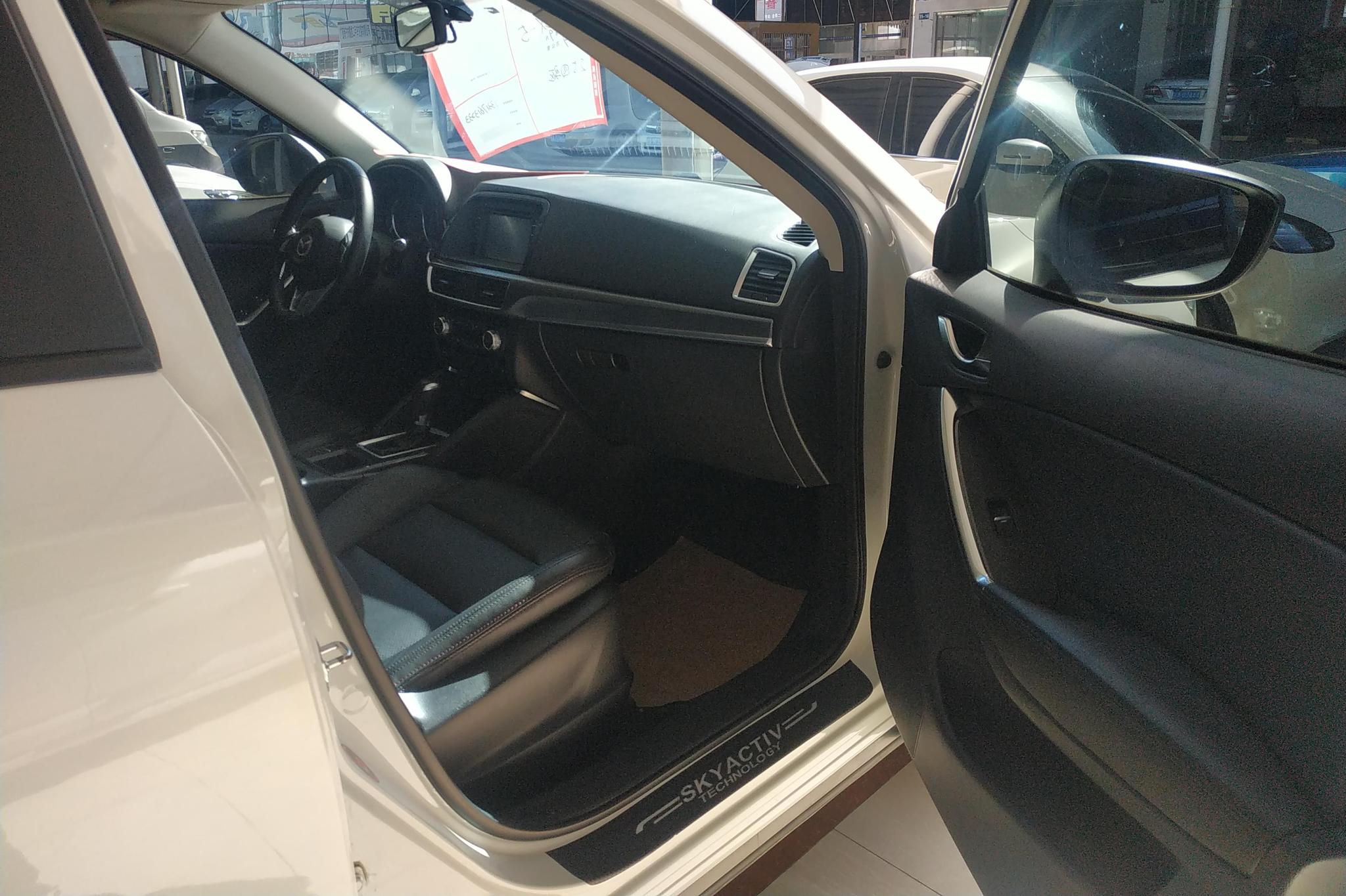 Mazda CX-5 2015 2.5L AT Luxury