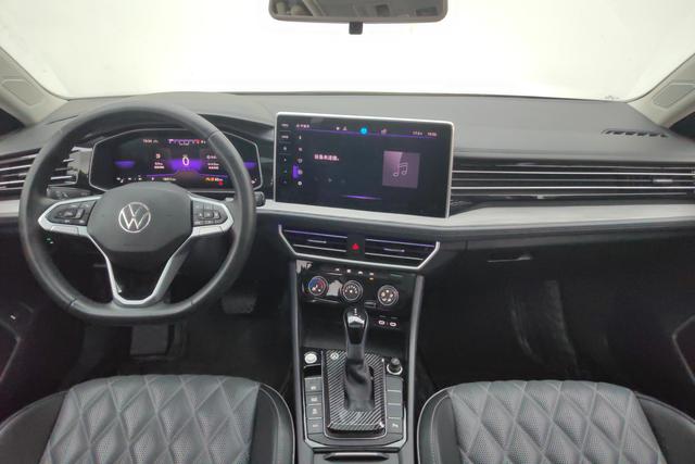 Volkswagen Jetta 2023 — фото 12