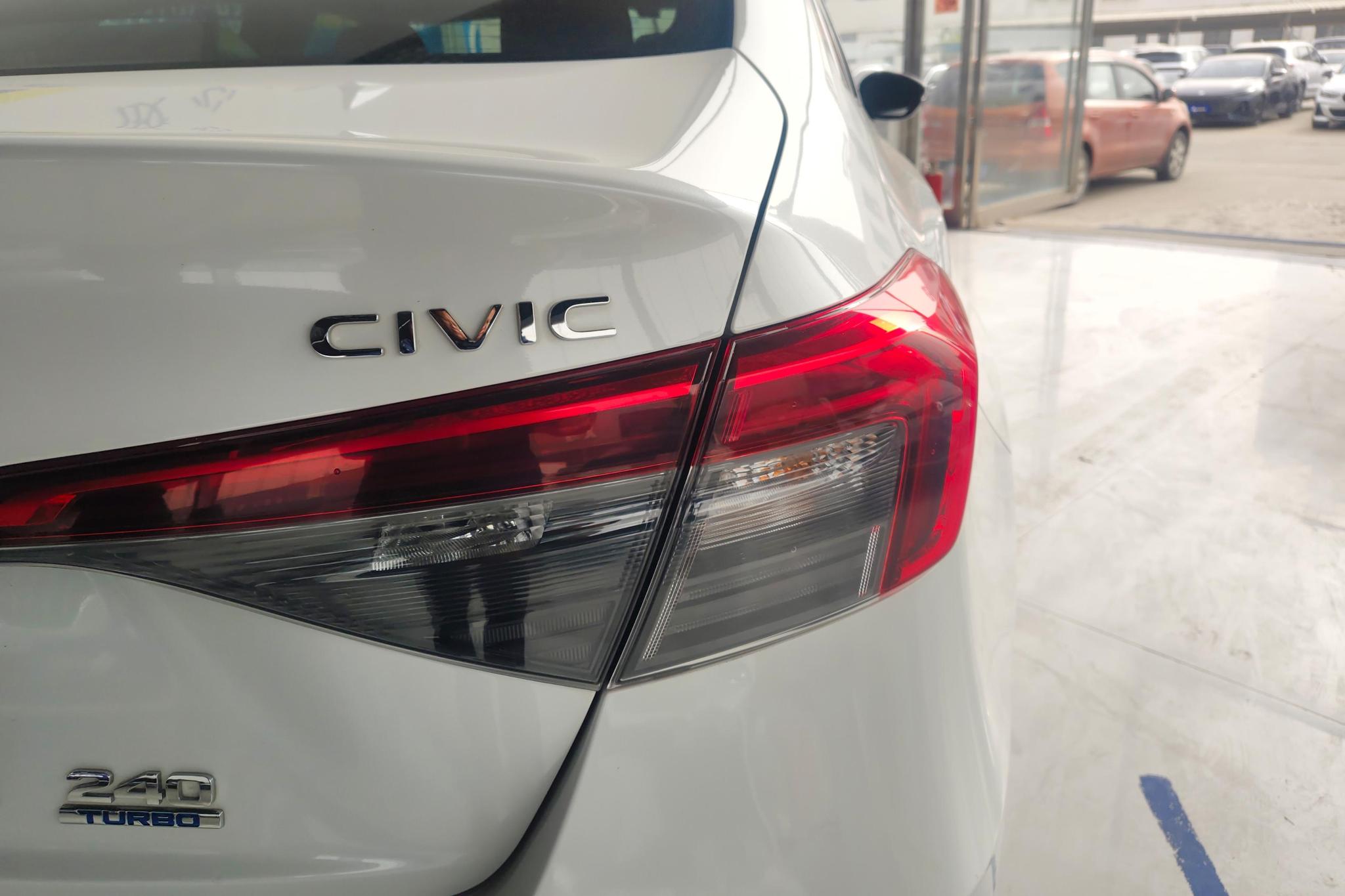 Honda Civic 2022 240TURBO CVT