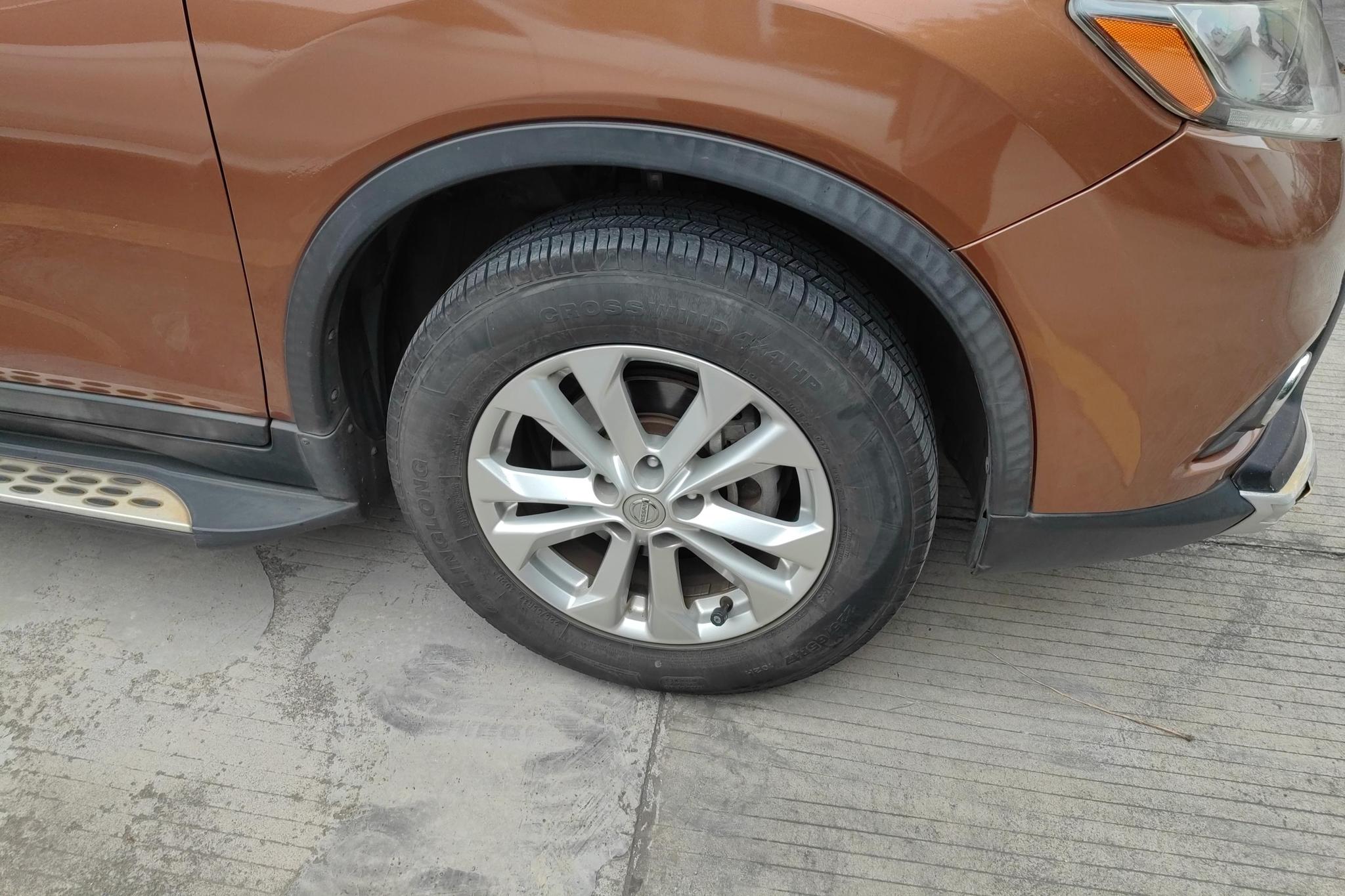 Nissan X-Trail 2014 2.0L CVT Comfort 2WD