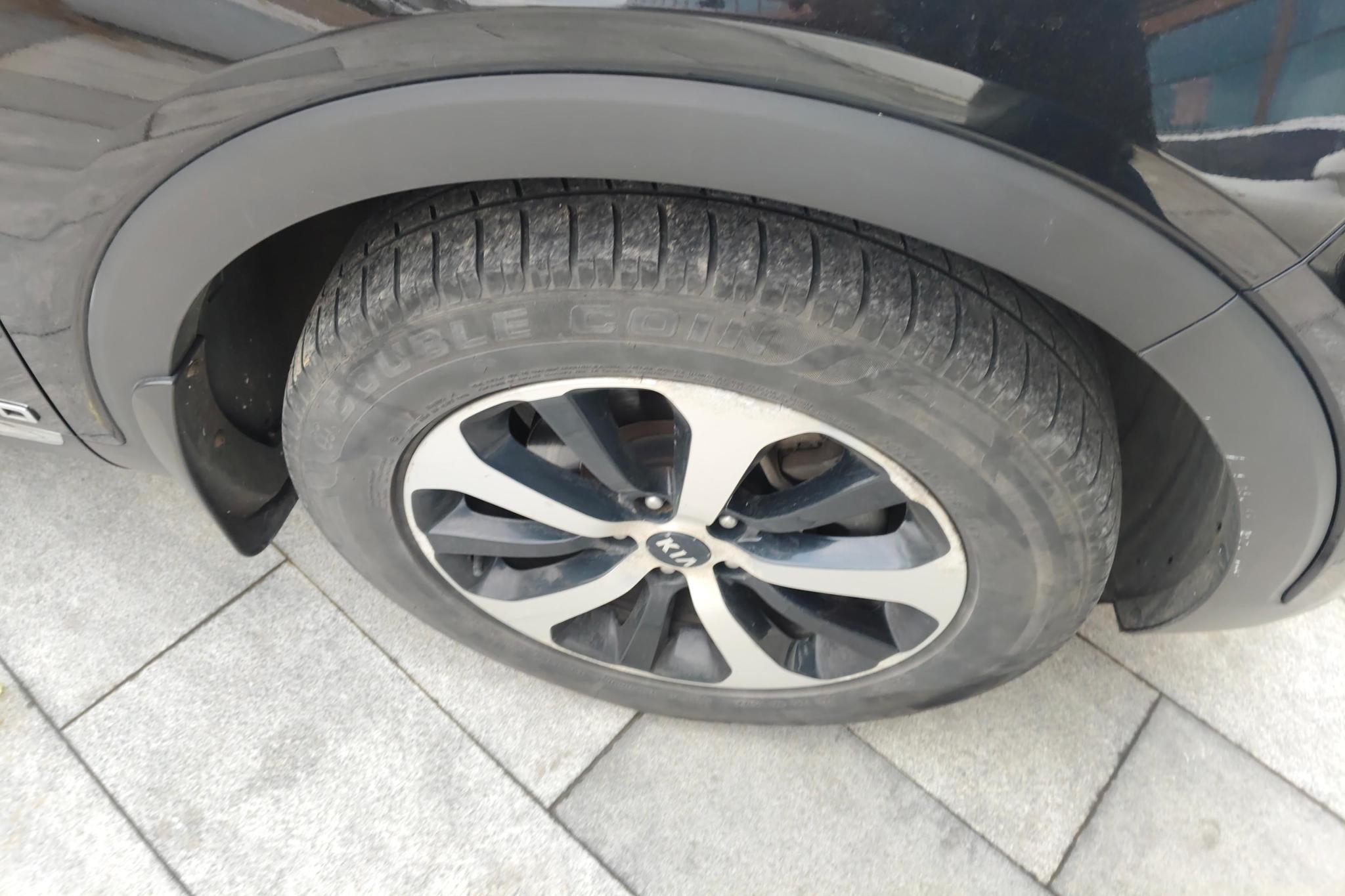 Kia Sorento 2016 L 2.4L 4WD 5 мест IV