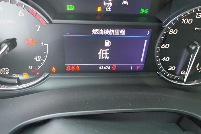 Cadillac XT6 2022 2.0 T 2 WDLuxury — фото 14