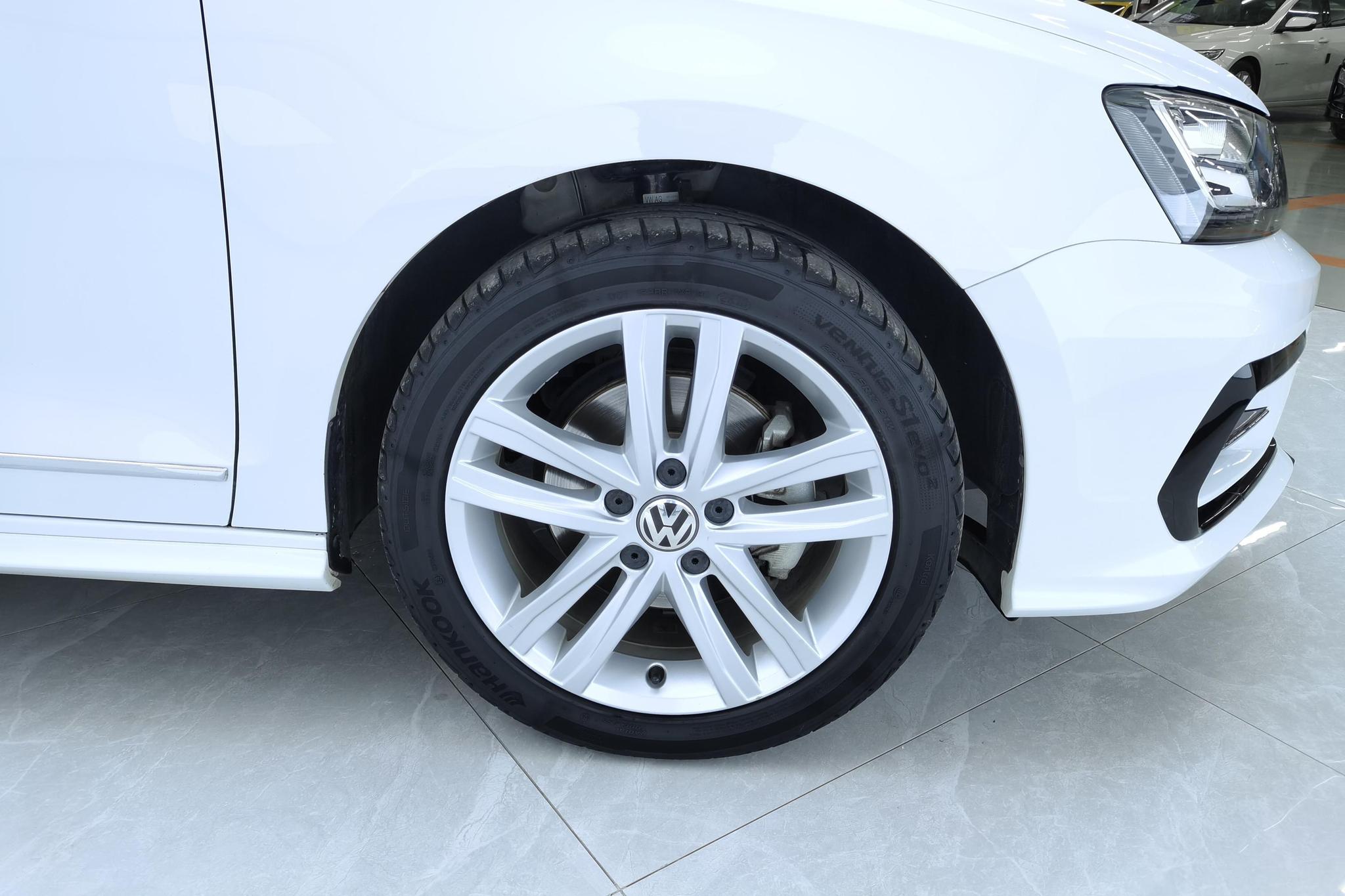 Volkswagen Sagitar 2018 280TSI DSG