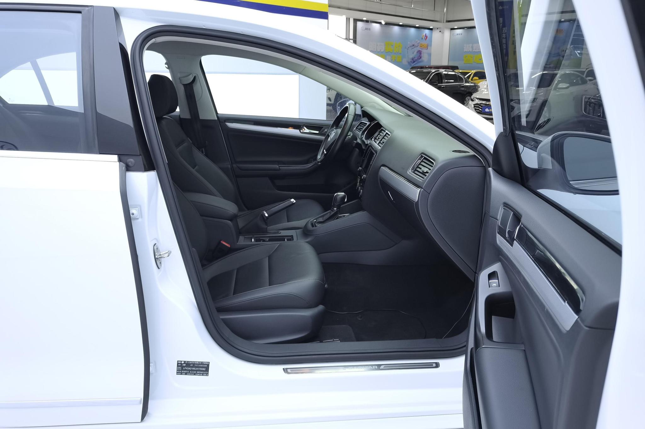 Volkswagen Sagitar 2018 280TSI DSG