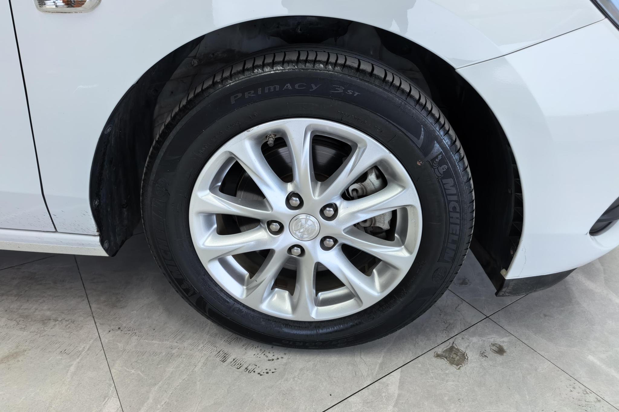 Buick GL6 2019 18T 6 мест Elite VI