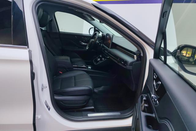 Lincoln Corsair 2022 2.0 T 2 WD — фото 16