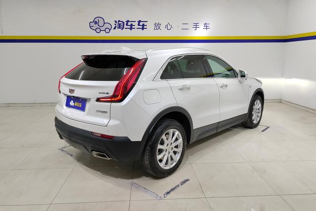 Cadillac XT4 2021 28 T 2 WD — фото 3