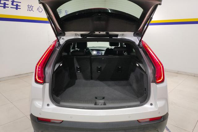Cadillac XT4 2021 28 T 2 WD — фото 16