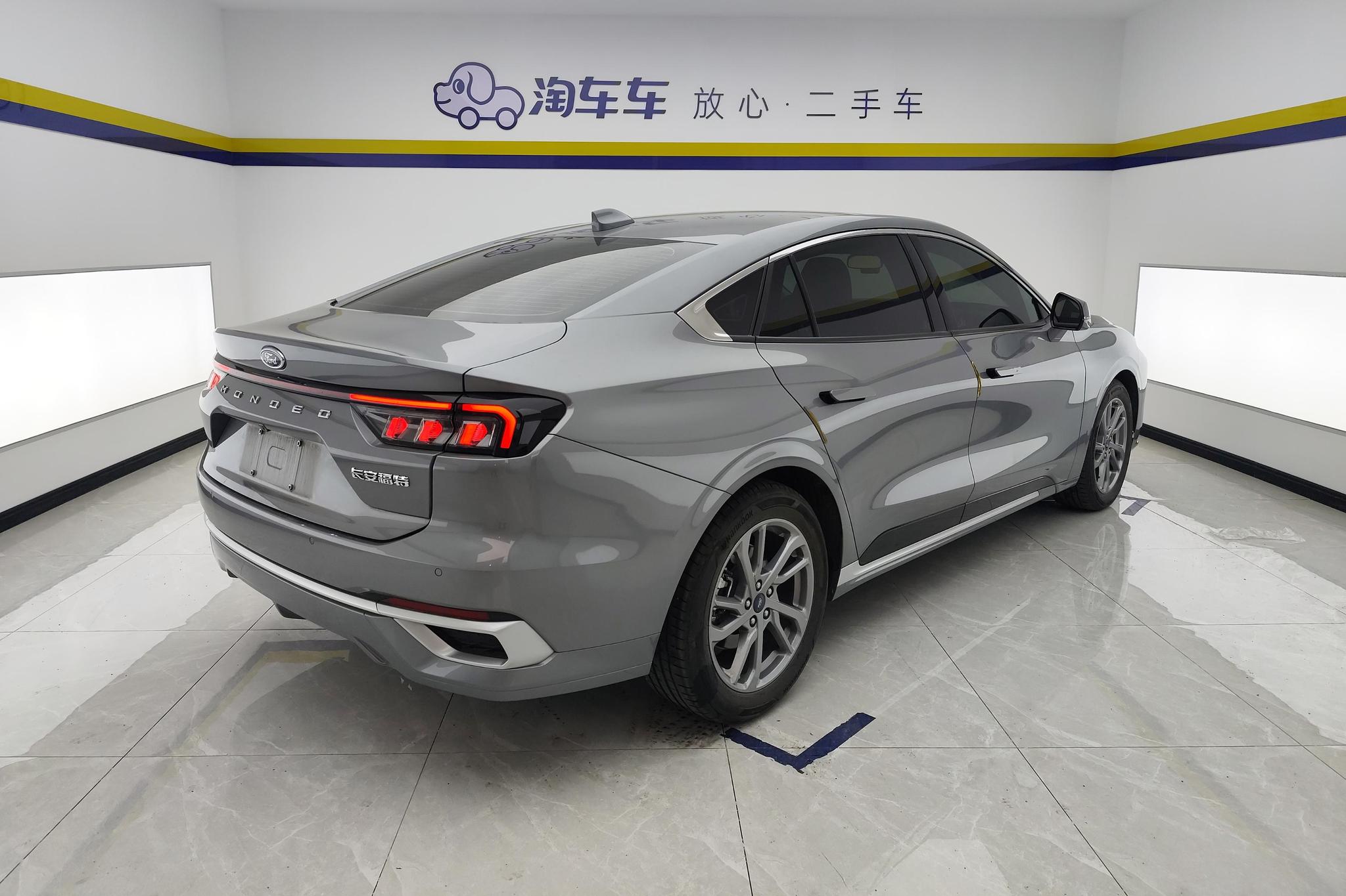 Ford Mondeo 2023 EcoBoost 180 Luxury