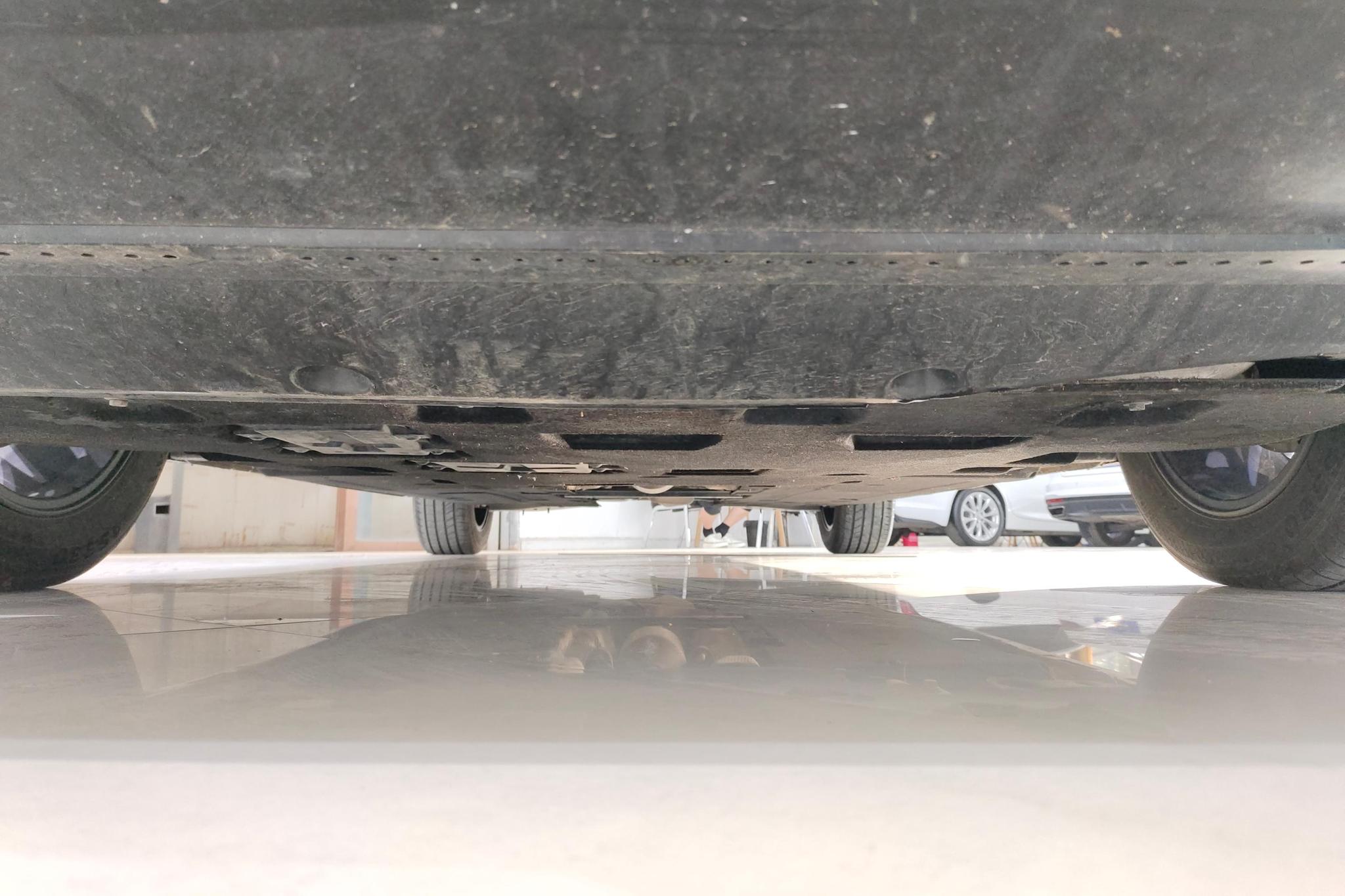 Hongqi H5 2025 1.5T DCT
