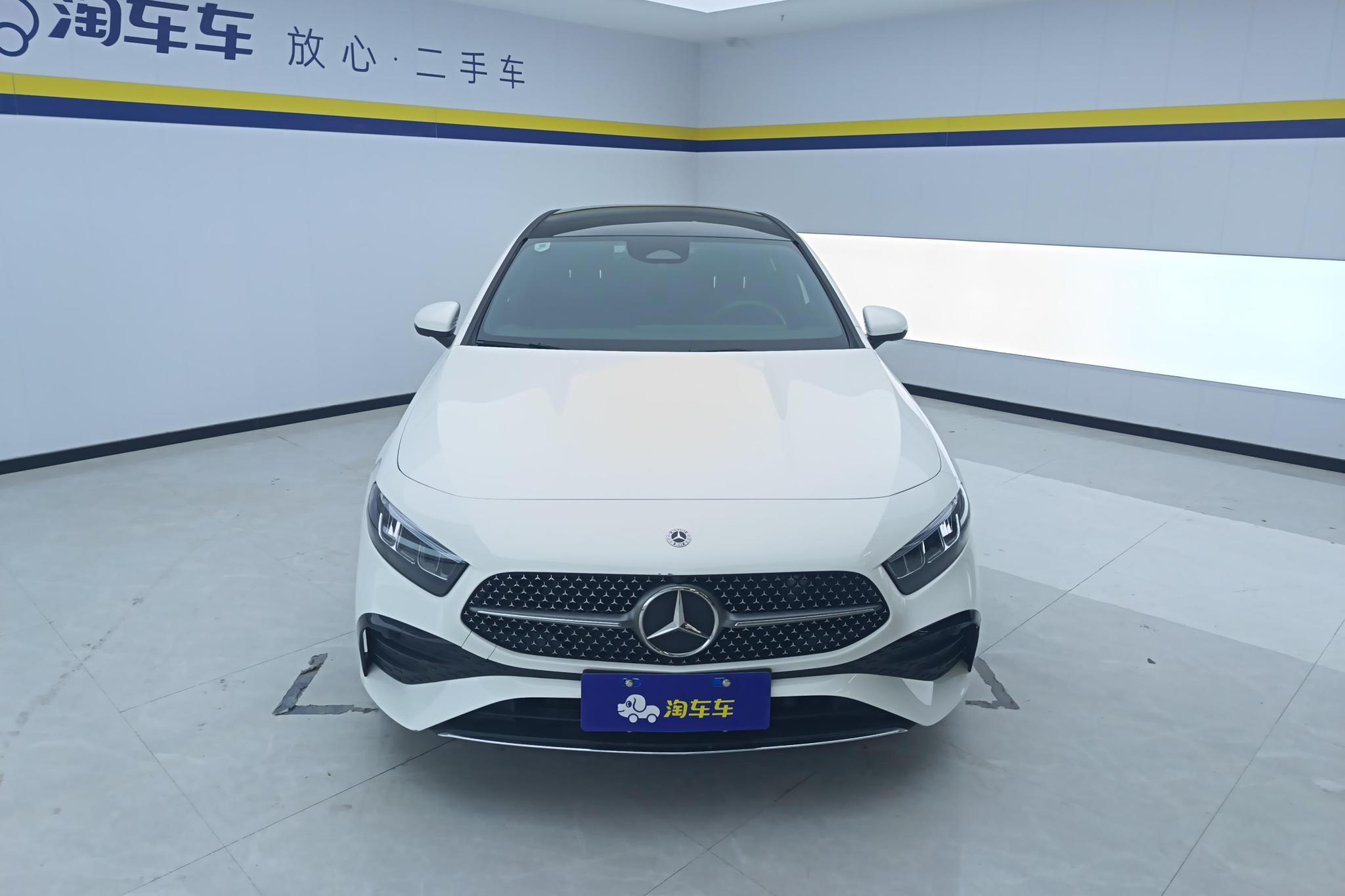 Mercedes-Benz A-Class A 2023 A 200 L Sport Fashion