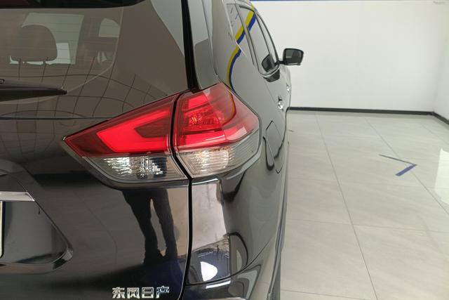 Nissan X-Trail 2021 2.0 L XL ITS CVT 2 WD — фото 4