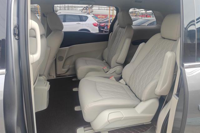 Buick GL8 2022 года, версия для деловых поездок, 652T, комфортная комплектация. - фото 13
