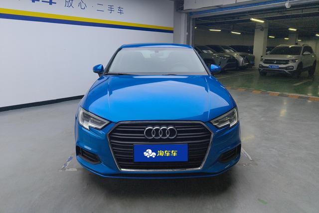 Audi A3 2018 30 Limousine 35 TFSI — фото 2