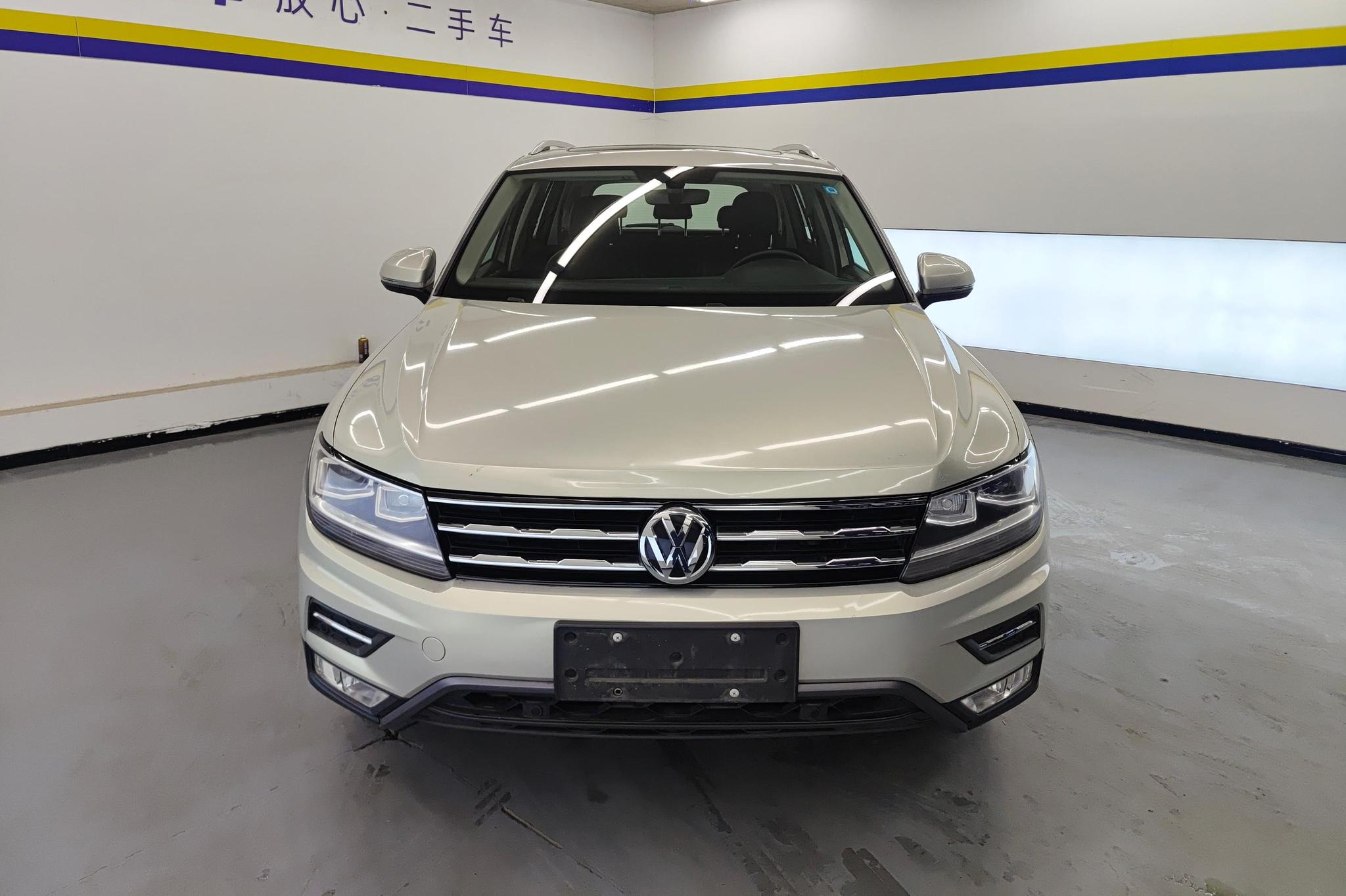 Volkswagen Tiguan L L 2019 330TSI AT Luxury VI