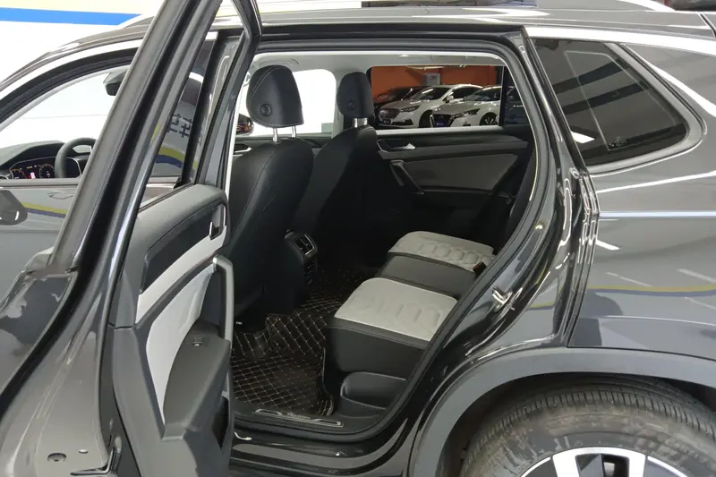 Volkswagen Tayron 330 TSI 2 WDPlus Plus — фото 12