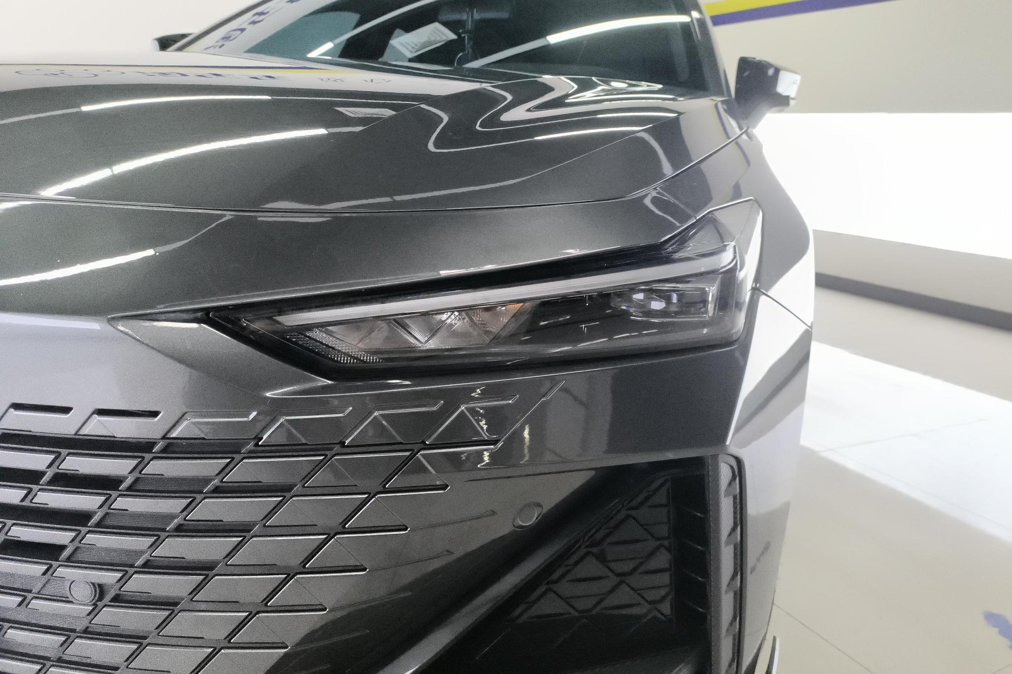Changan UNI-V 2022 1.5T Sport