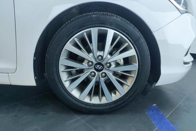Hyundai Mistra 2017 1.8 L AT GLS V — фото 10