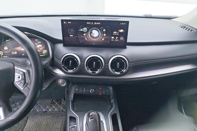 Wey VV6 2020 2.0 T 2 WD + — фото 10