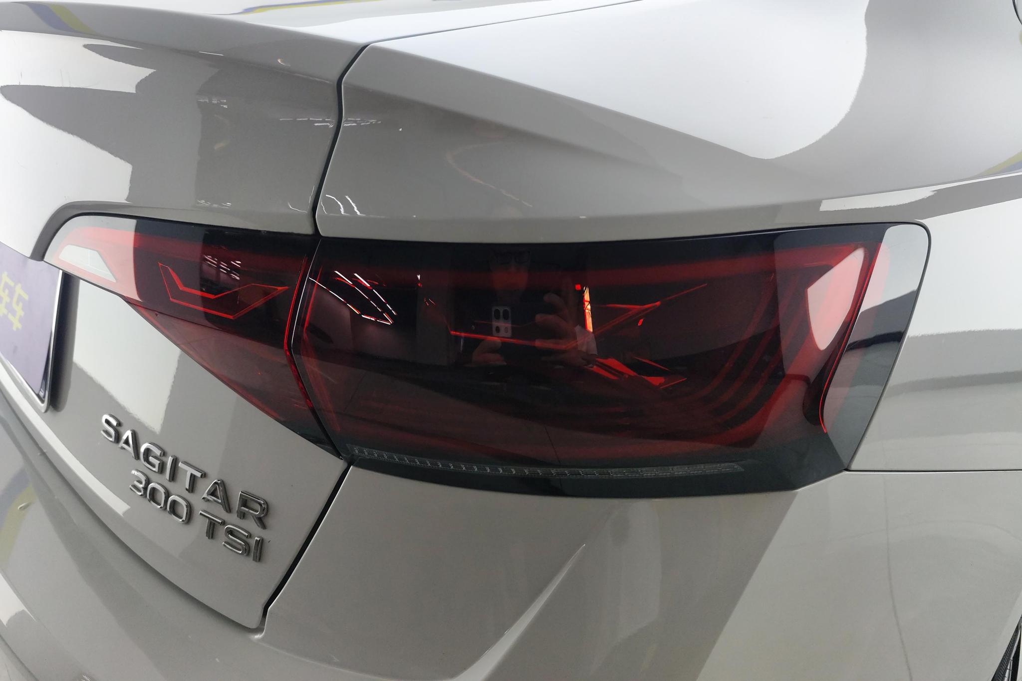 Volkswagen Sagitar 2024 300TSI DSG