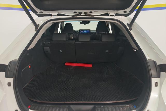 Toyota Venza 2023 2.0 L CVT 2 WD — фото 17