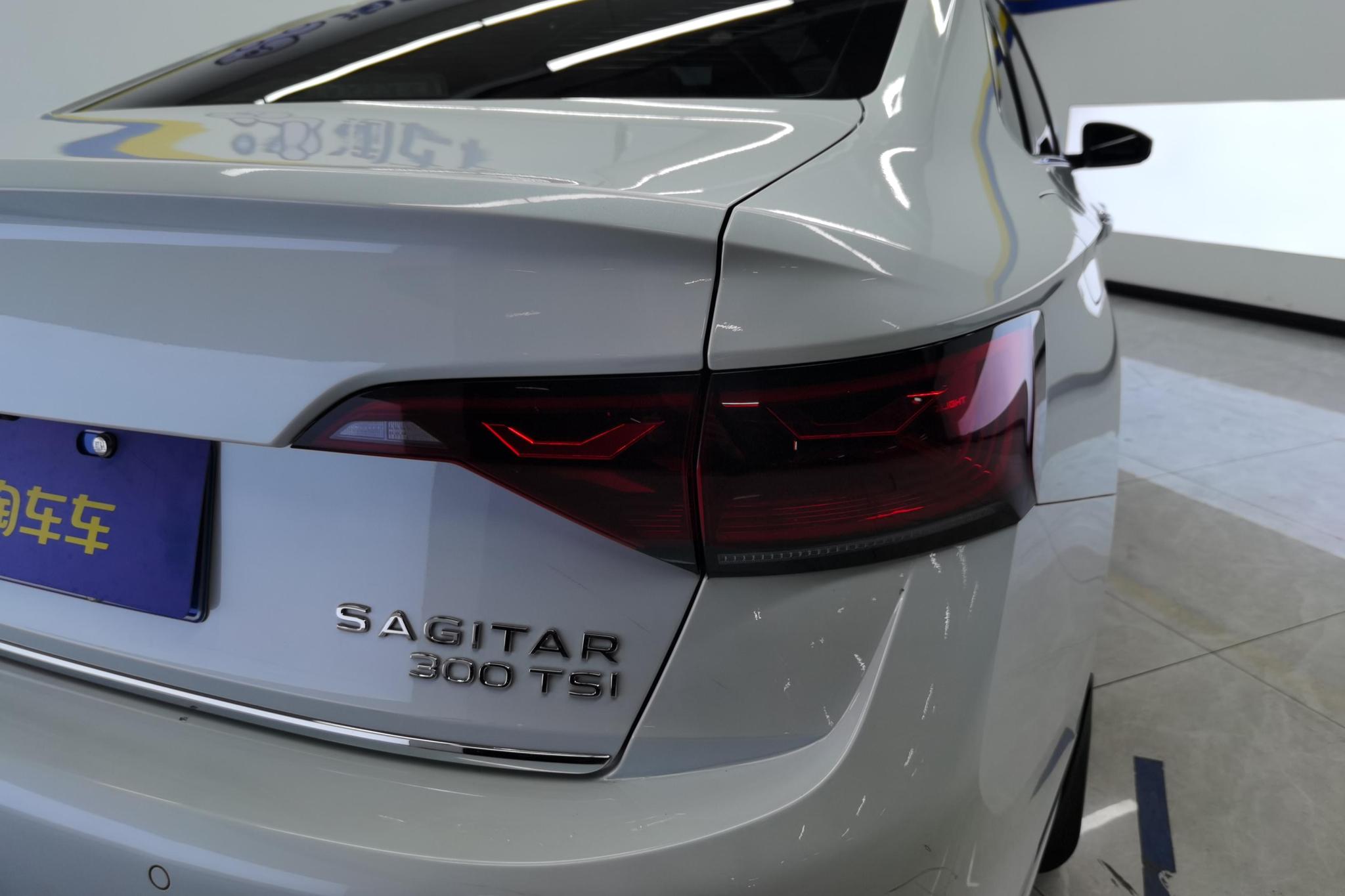Volkswagen Sagitar 2023 300TSI DSG