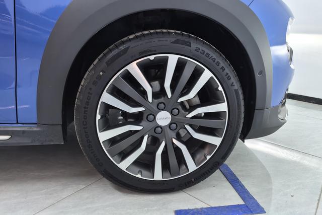 Lynk & Co 02 2019 2.0 T AT 2 WD Pro VI — фото 4