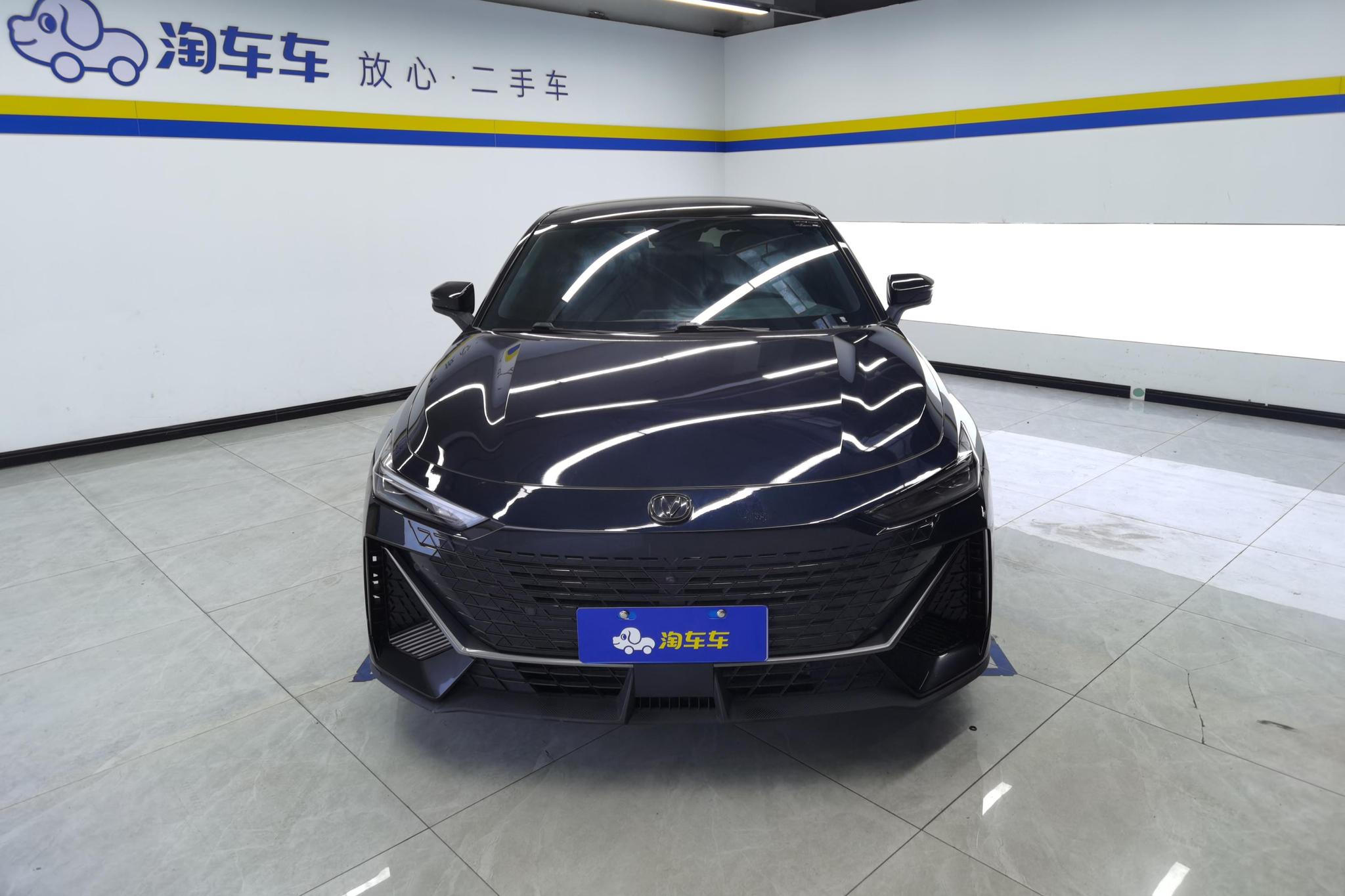Changan UNI-V 2022 1.5T Luxury